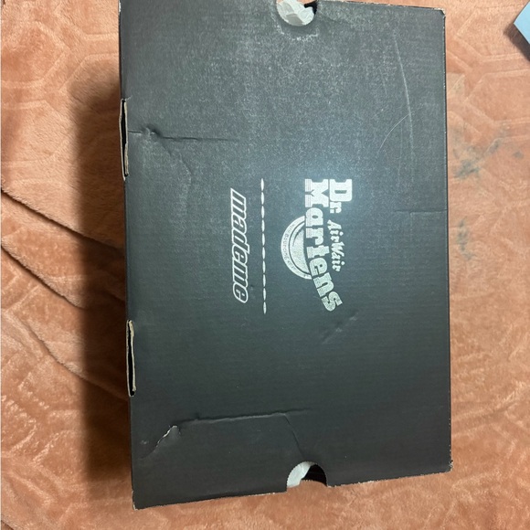 Dr. Martens X MadeMe Oxford’s - Picture 7 of 7